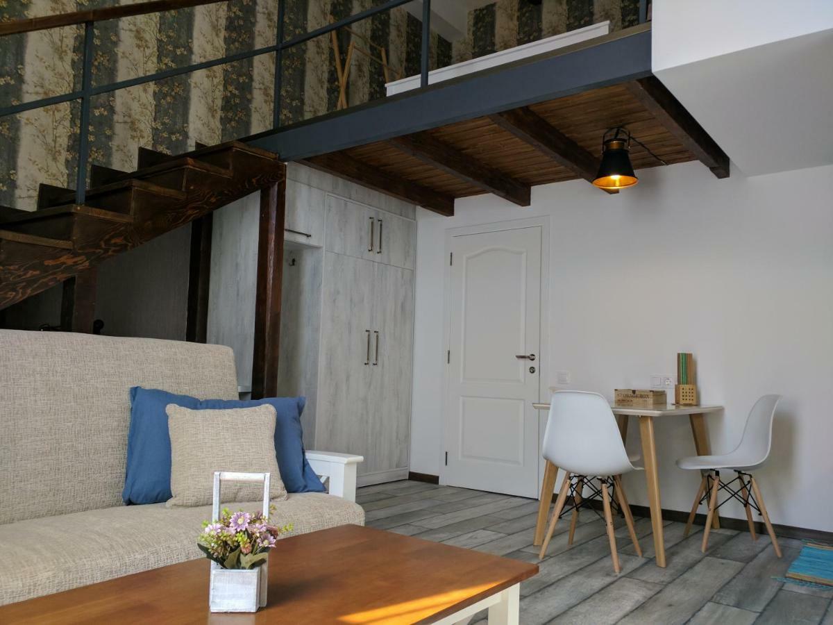 Cozy Studios On Freedom Square 트빌리시 외부 사진